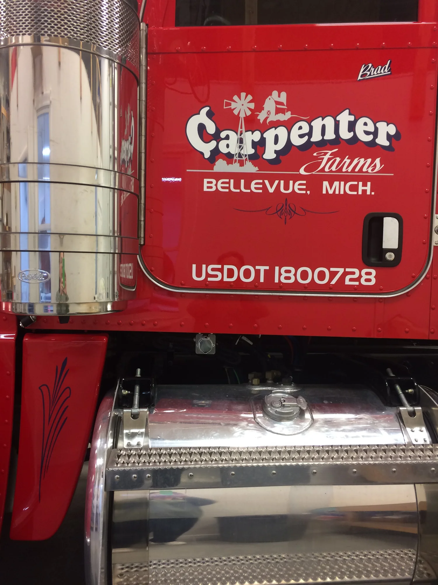 Vehicle lettering by Yoder Signs & Designs, project 46
